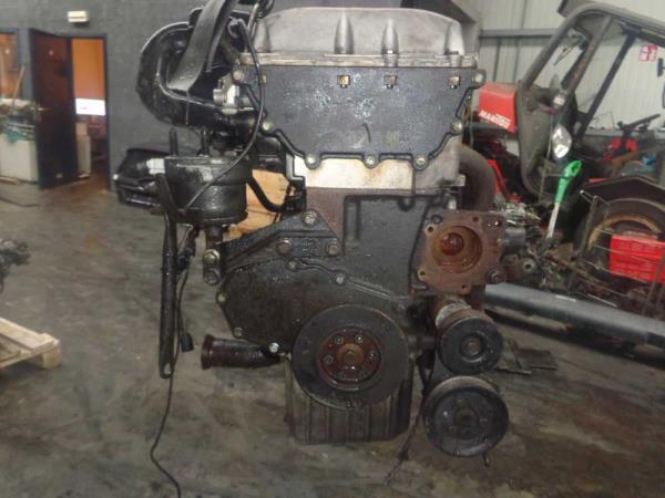MOTEUR FORD - Vue 2